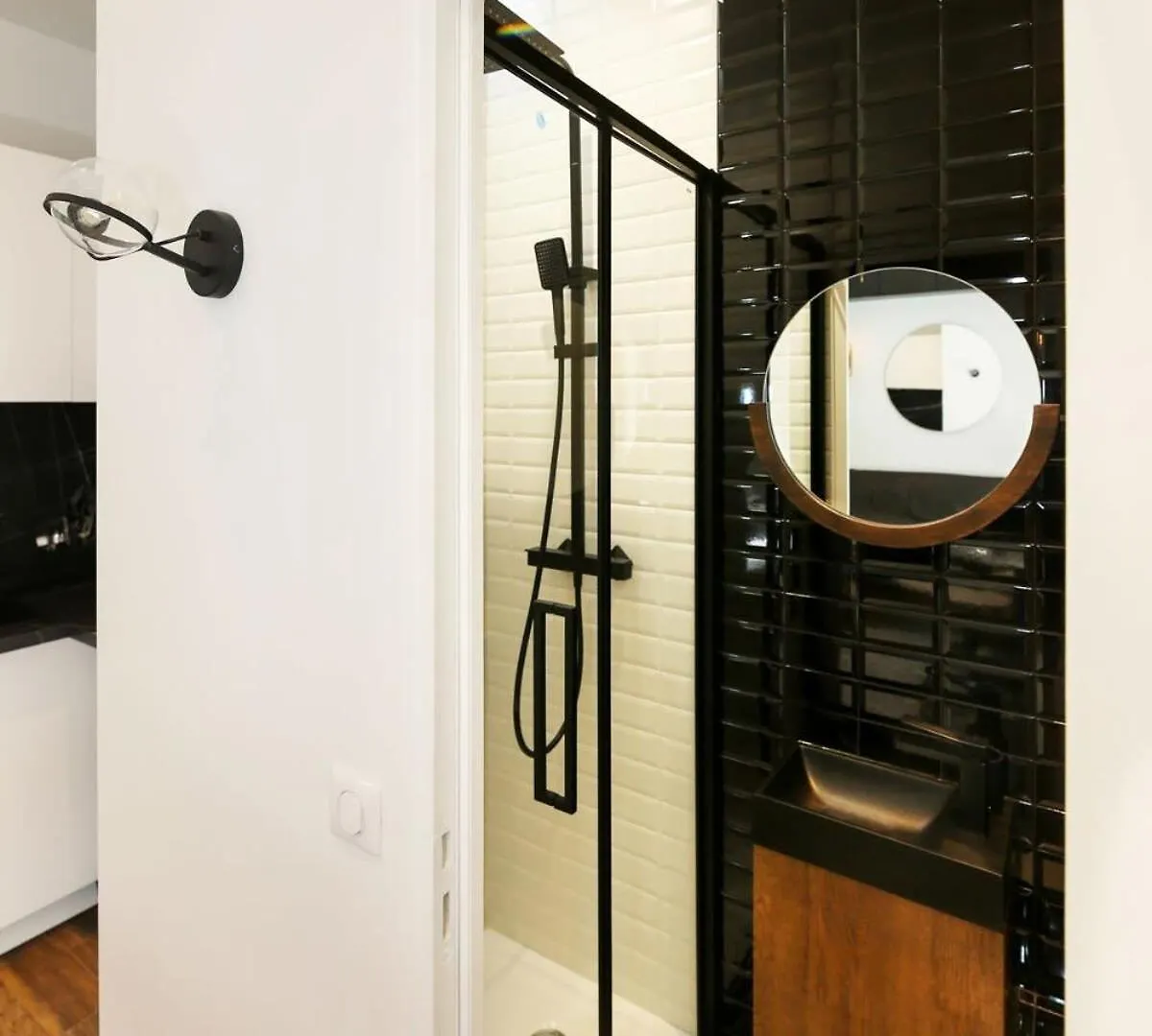 Appartement Proche Des Celebres Puces De Paris 4P 0*,