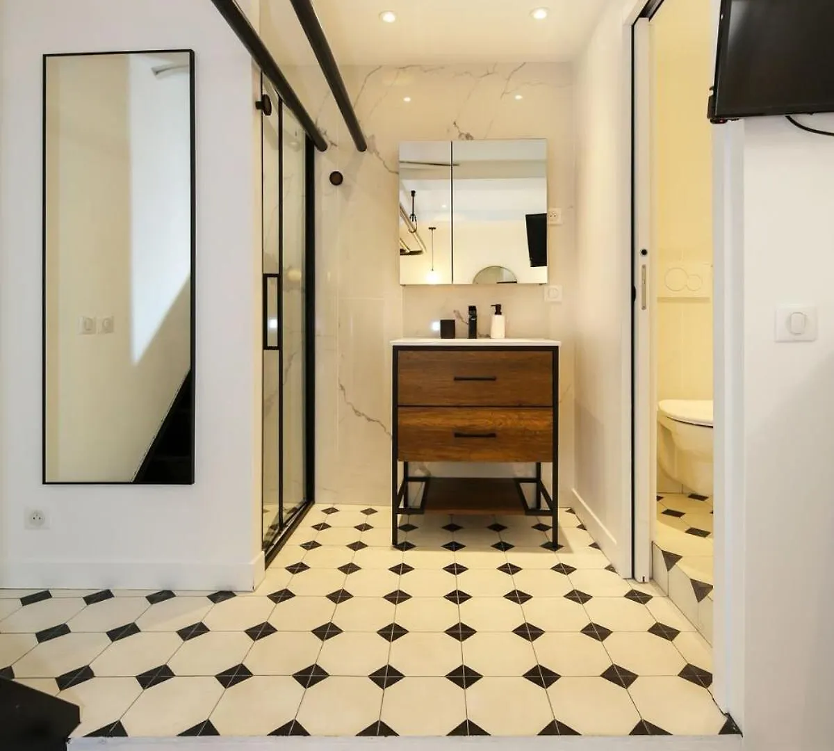 Apartment Appartement Proche Des Celebres Puces De Paris 4P France